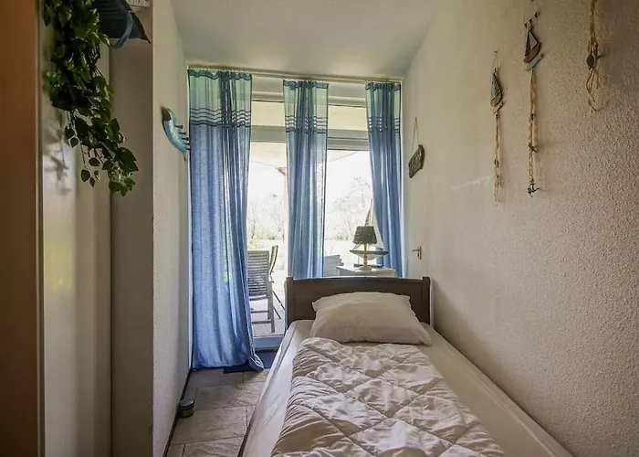 Regina - Juliana Aan Zee